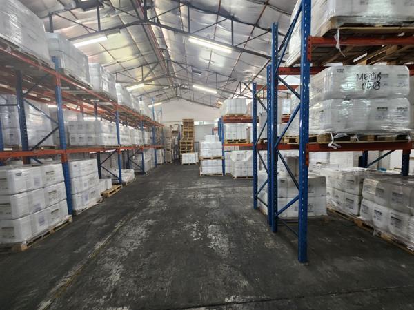 1 600 m² Industrial space
