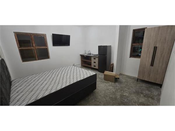 1 Bedroom Garden Cottage