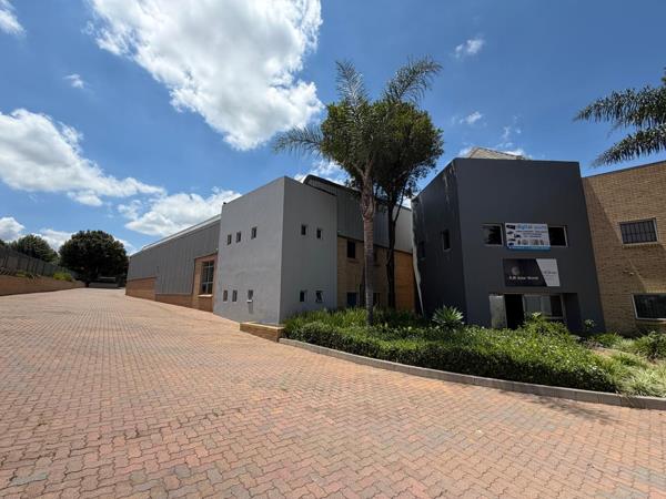 2 880 m² Industrial space