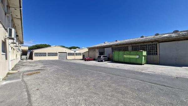 4 075  m² Industrial space