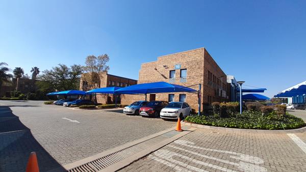 544 m² Commercial space