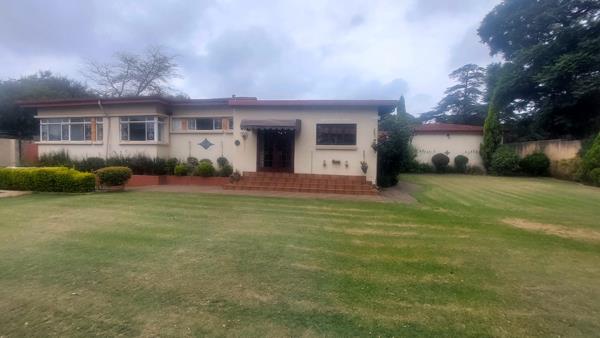 8 Bedroom House