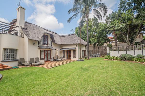 10 Bedroom House