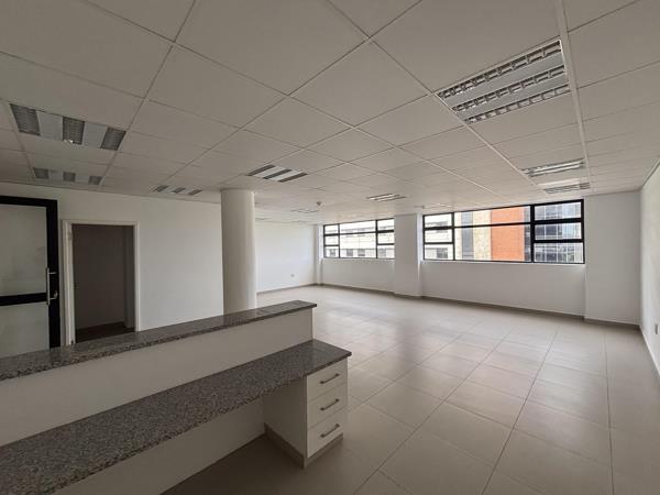 77.4 m² Commercial space
