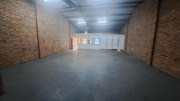 161  m² Commercial space