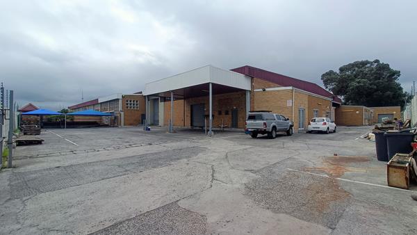 2 338  m² Industrial space