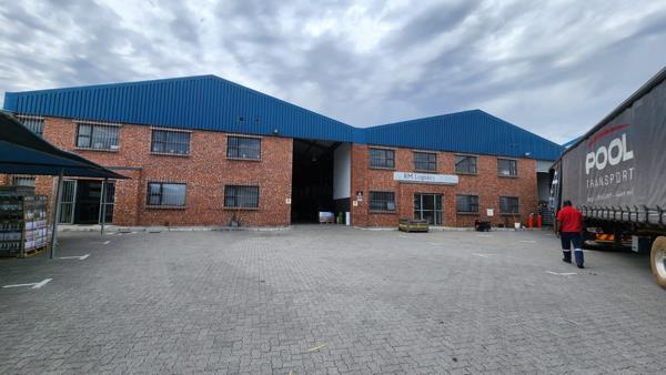 1 958  m² Industrial space