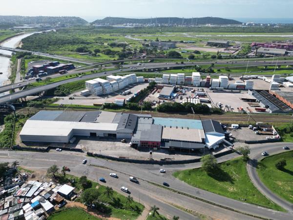 7 618 m² Industrial space