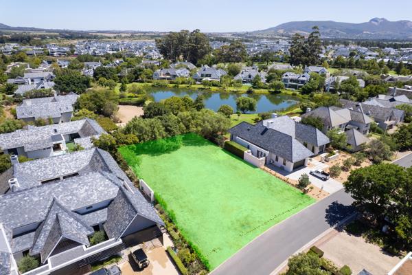 1 065 m² Land