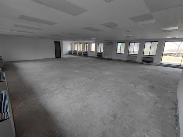 214 m² Commercial space