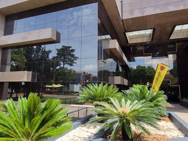 362  m² Commercial space