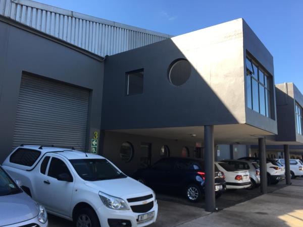 351  m² Industrial space