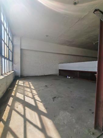 100 m² Commercial space