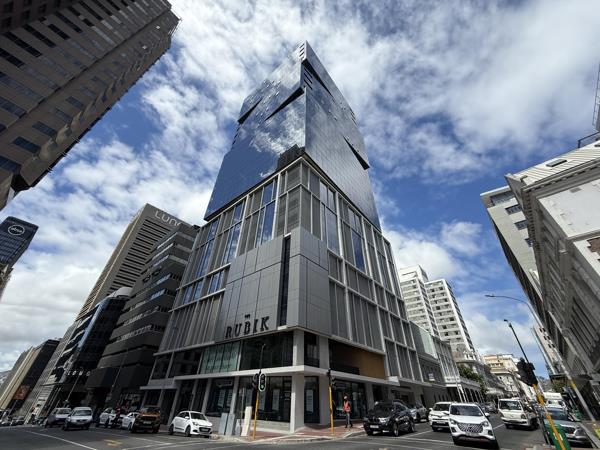 129  m² Retail Space