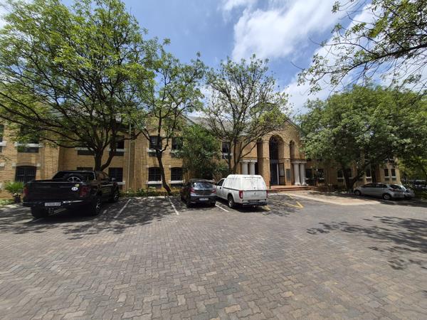 94  m² Commercial space