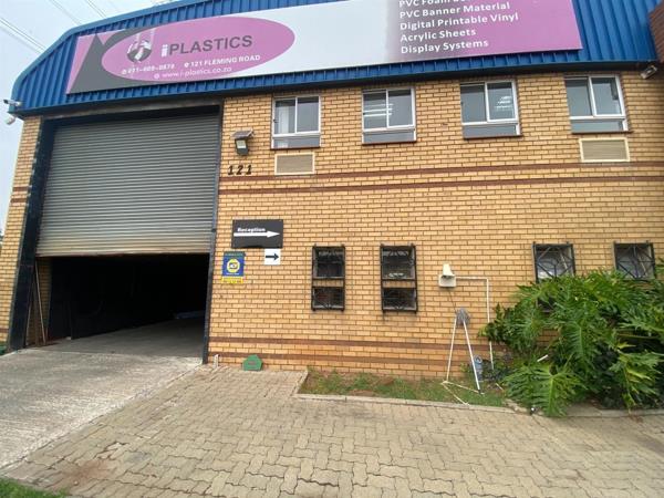 1 414  m² Industrial space