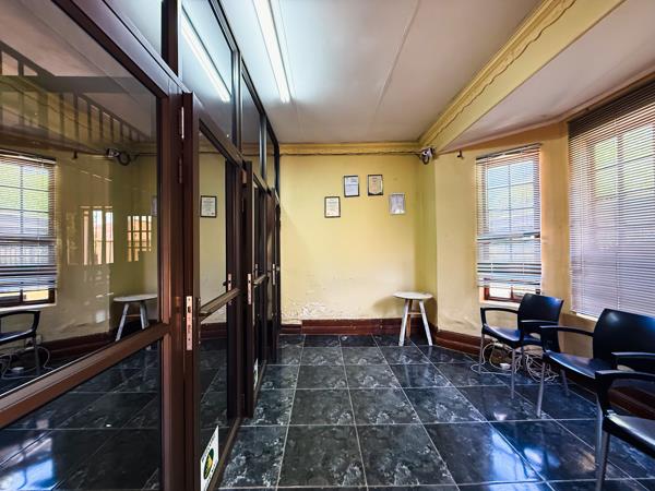 462  m² Office Space