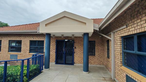 550 m² Office Space