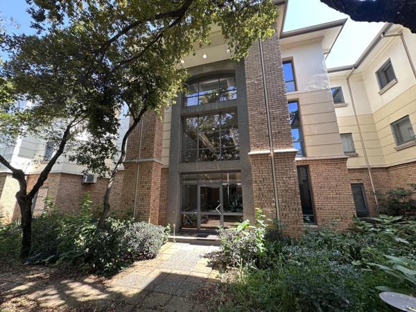 3 720  m² Office Space