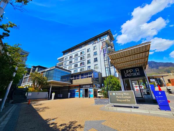 687 m² Commercial space