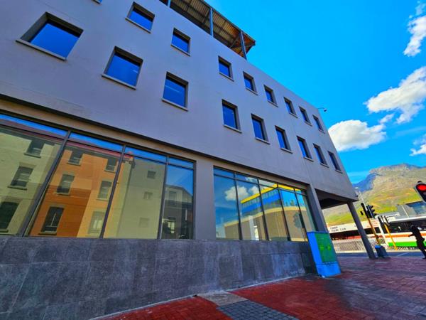 496 m² Commercial space