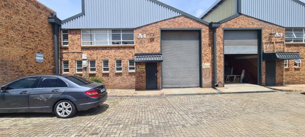 326  m² Industrial space