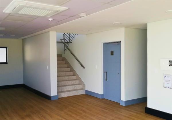 572 m² Industrial space