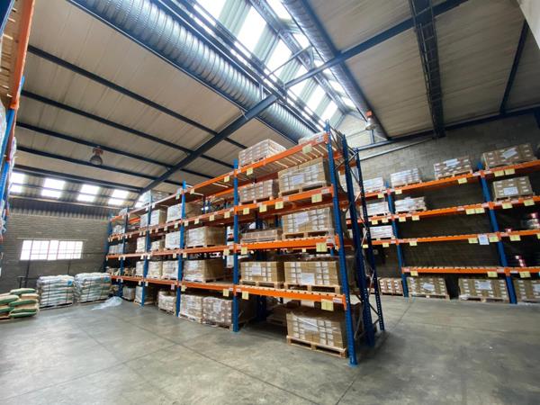 333  m² Industrial space