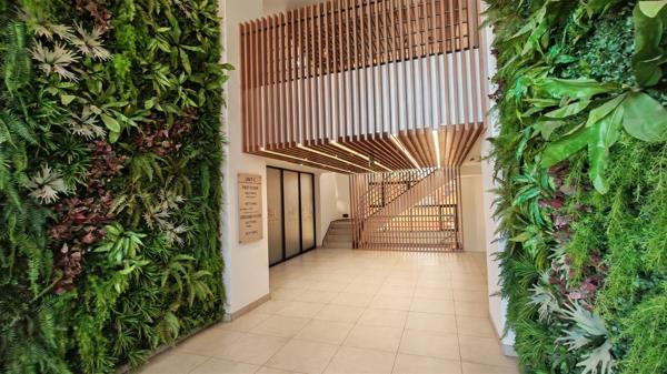 295  m² Office Space