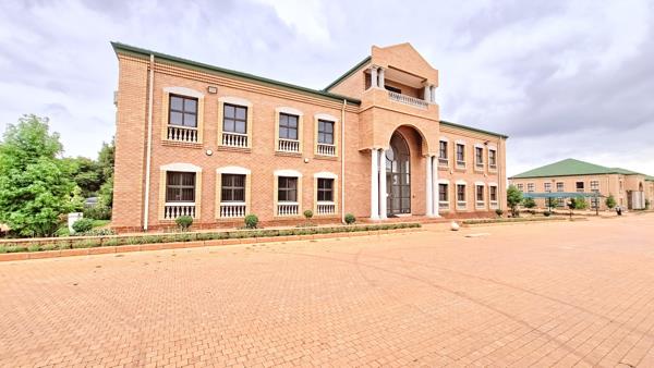 1 500  m² Office Space