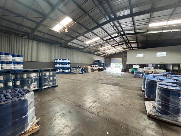 1 008  m² Industrial space