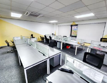 469 m² Commercial space