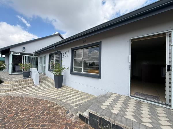 91  m² Commercial space