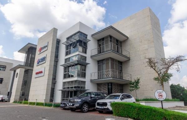 536  m² Commercial space