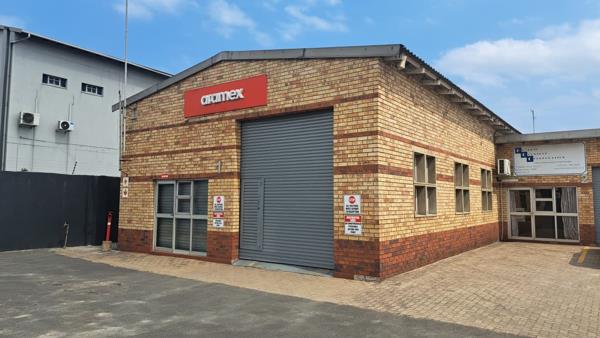 123  m² Commercial space