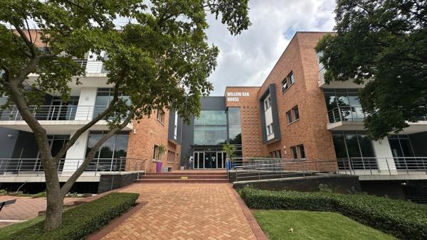 369  m² Commercial space