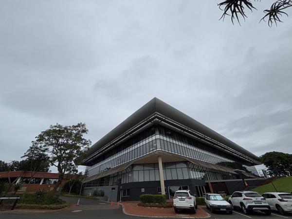 74.3 m² Commercial space