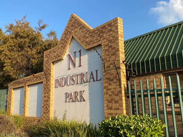 537 m² Commercial space