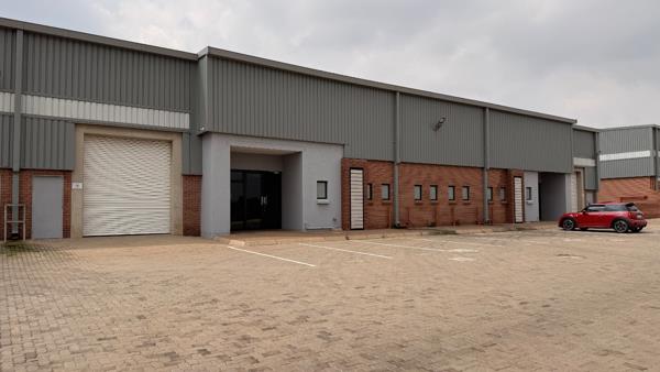 676  m² Industrial space
