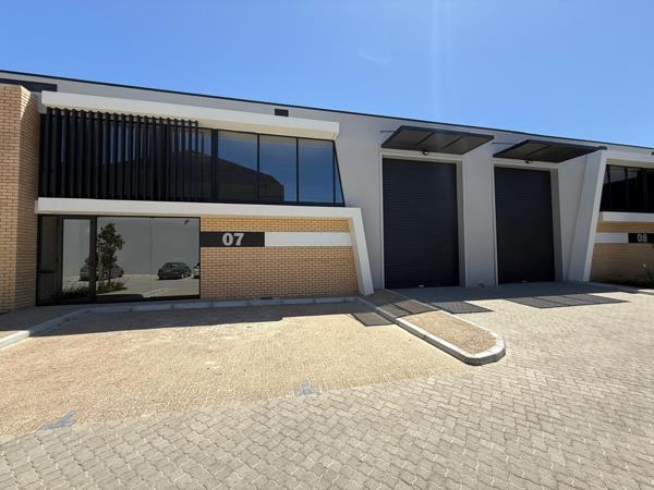 938 m² Industrial space