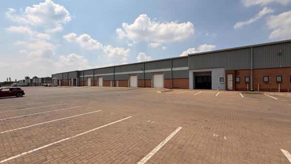 1 315  m² Industrial space