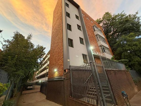 5 Bedroom Flat