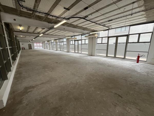 241 m² Commercial space