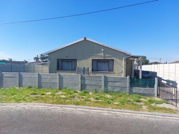 6 Bedroom House