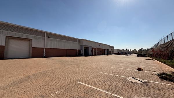 868  m² Industrial space