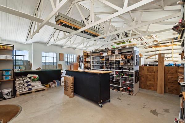 315 m² Commercial space