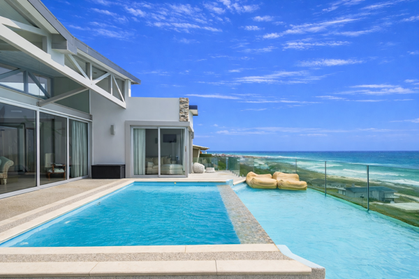 6 Bedroom House