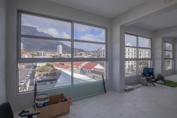 800 m² Office Space