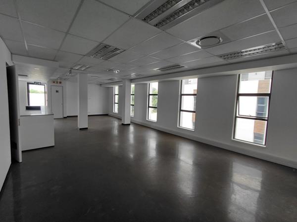 119  m² Commercial space