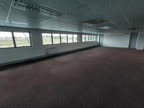 313  m² Commercial space